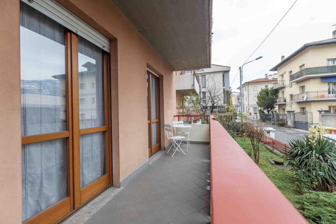 Casa Alpina - Appartamento Аоста Екстер'єр фото