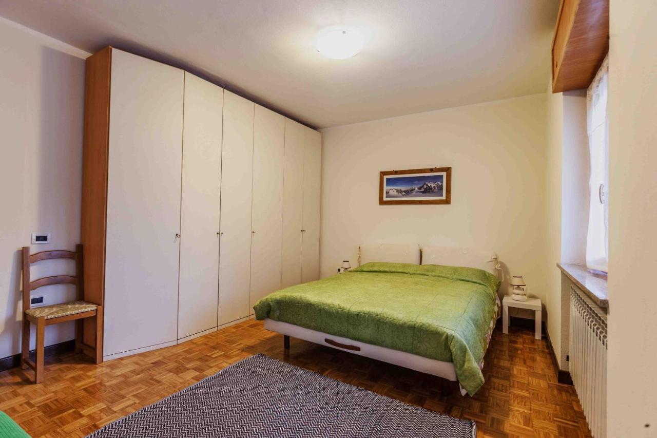 Casa Alpina - Appartamento Аоста Екстер'єр фото
