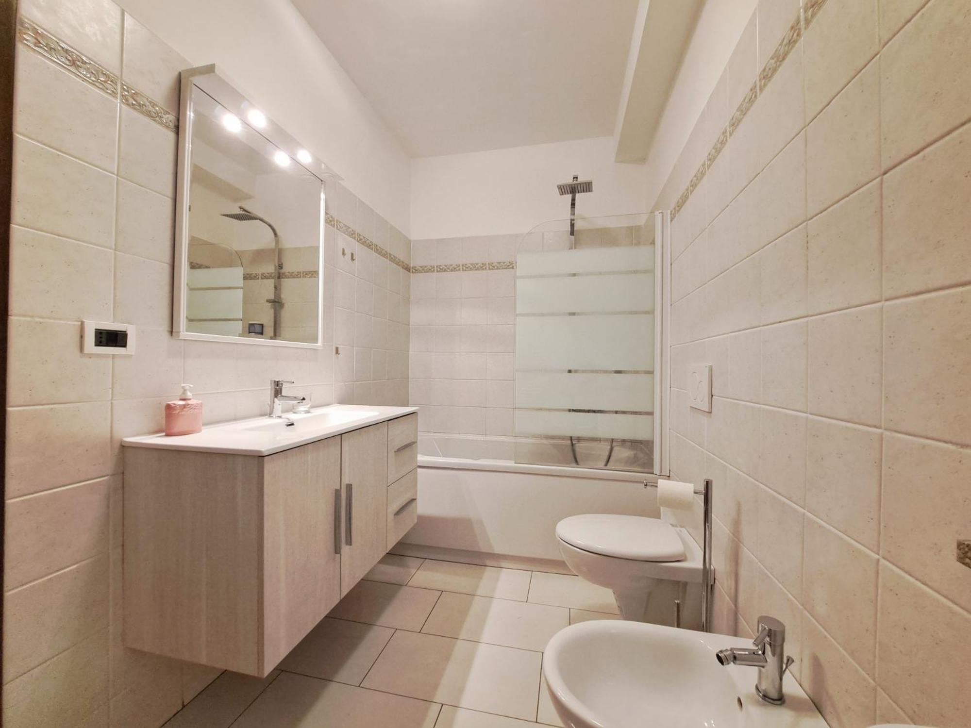 Casa Alpina - Appartamento Аоста Номер фото
